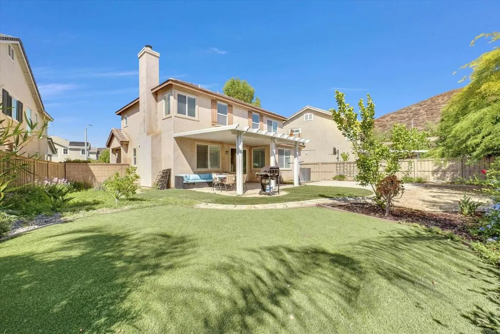 34233 Toyon Court, Lake Elsinore, California 92532 home-pic-28