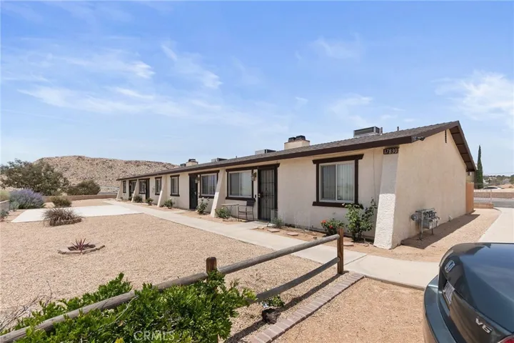 17830 Quantico Road, Apple Valley, California 92307