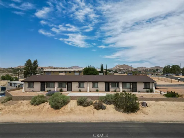 17830 Quantico Road, Apple Valley, California 92307