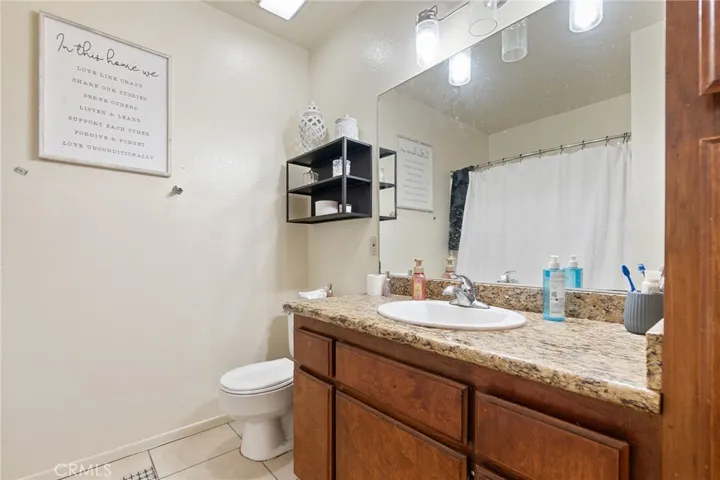 17830 Quantico Road, Apple Valley, California 92307
