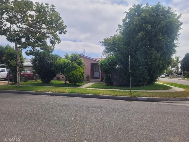 625 Shelley Street, Santa Ana, California 92703