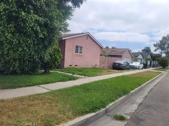 625 Shelley Street, Santa Ana, California 92703