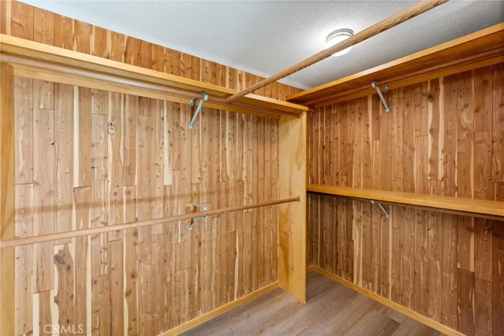 Master Bedroom - Walk In Closet