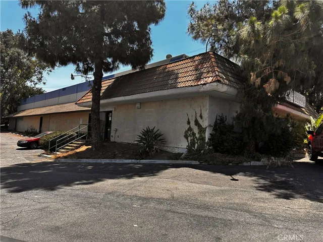 100 N Tustin Avenue, Anaheim, California 92807
