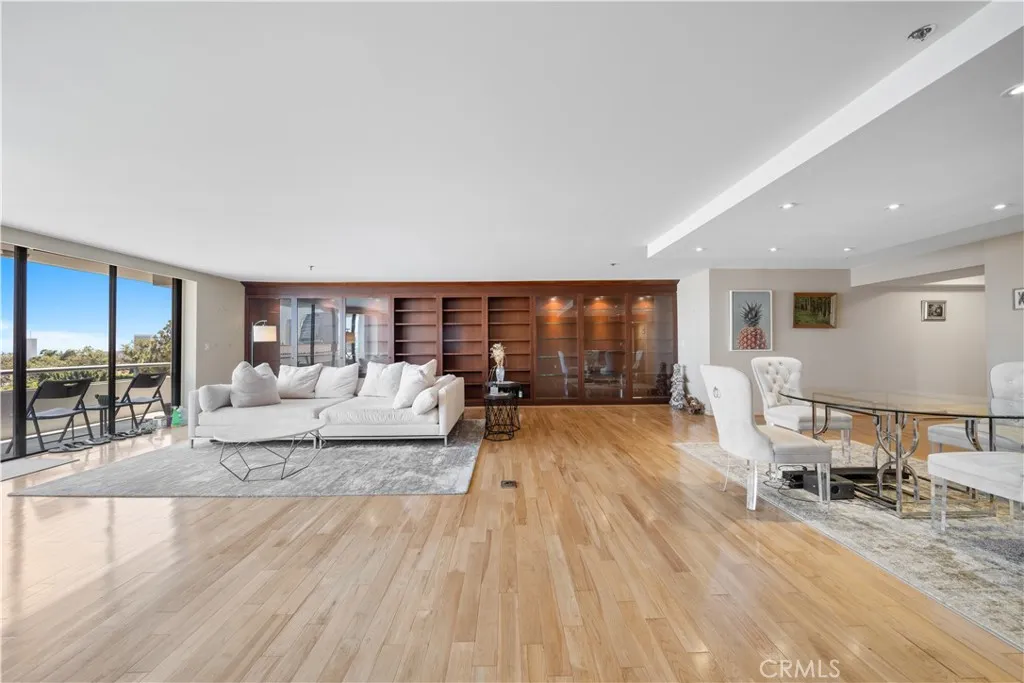10660 Wilshire Boulevard 609, Los Angeles, California 90024 home-pic-5