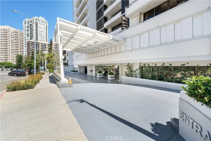 10660 Wilshire Boulevard 609, Los Angeles, California 90024, 3 Bedrooms Bedrooms, ,4 BathroomsBathrooms,Residential,For Sale,Wilshire,TR25150695
