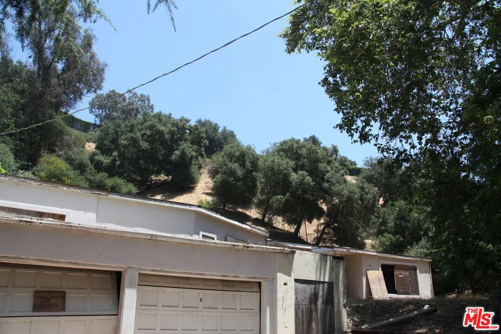 2534 Benedict Canyon Drive, Beverly Hills, California 90210 home-pic-2