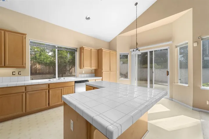 2601 Forty Niner Way, Antioch, California 94531