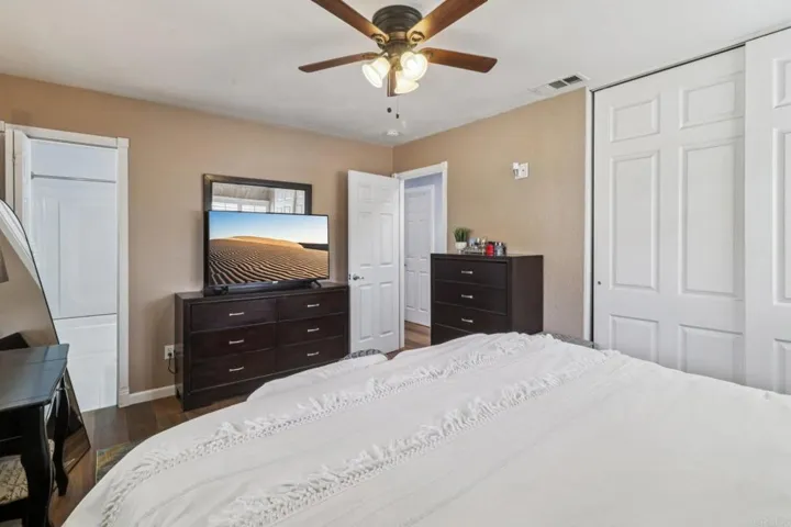 1163 Peach Avenue, El Cajon, California 92021