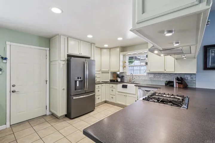 1163 Peach Avenue, El Cajon, California 92021