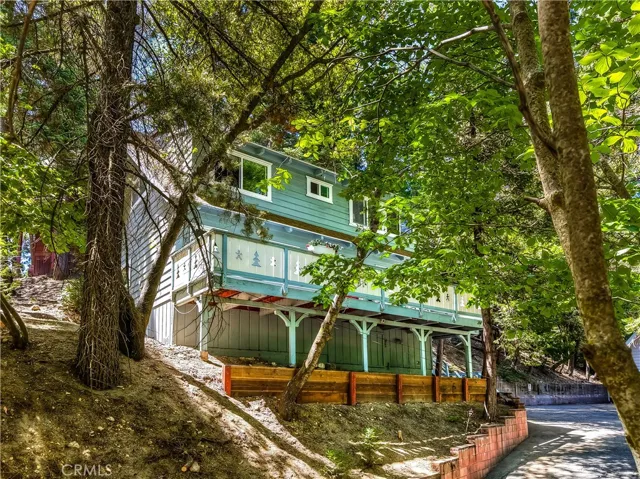 27941 Rainbow Drive, Lake Arrowhead, California 92352