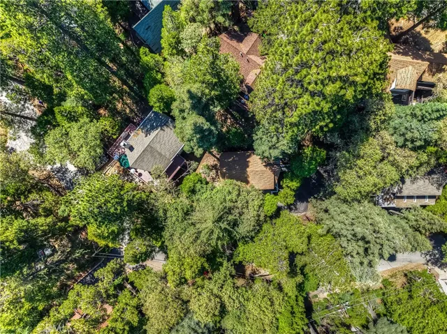 27941 Rainbow Drive, Lake Arrowhead, California 92352