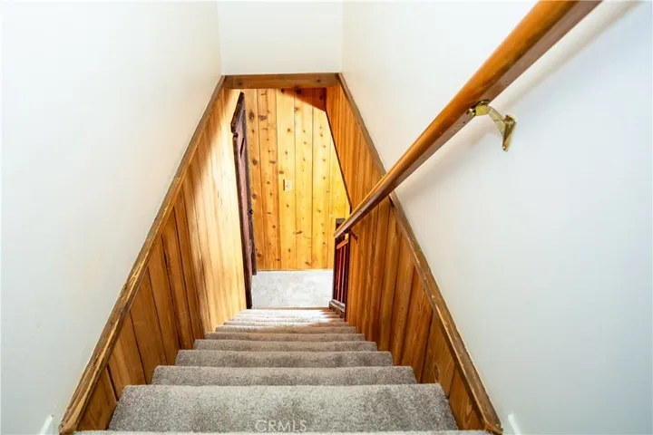 27941 Rainbow Drive, Lake Arrowhead, California 92352