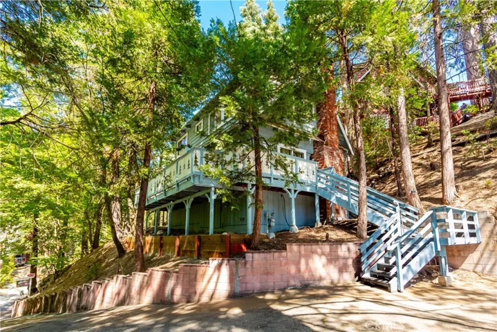 27941 Rainbow Drive, Lake Arrowhead, California 92352