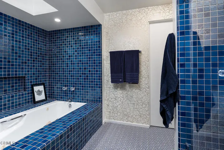 1055 Sherwood Rd 032-mls