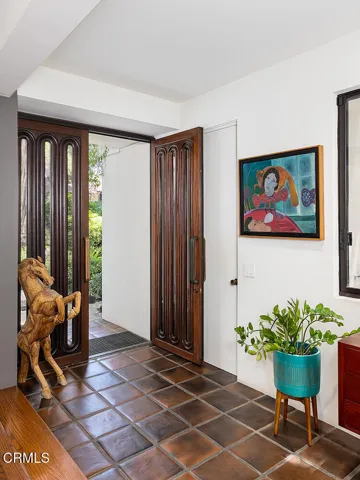 1055 Sherwood Rd 006-mls