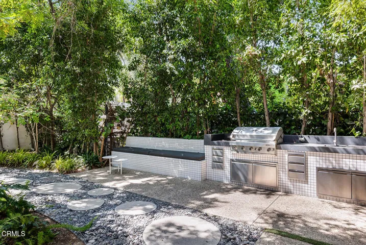 1055 Sherwood Rd 042-mls