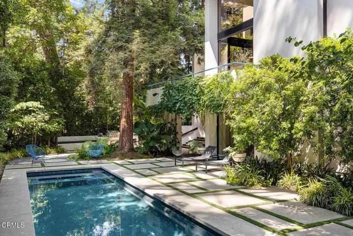 1055 Sherwood Rd 046-mls