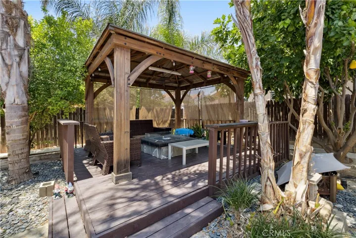 18627 Arminta Street, Reseda, California 91335