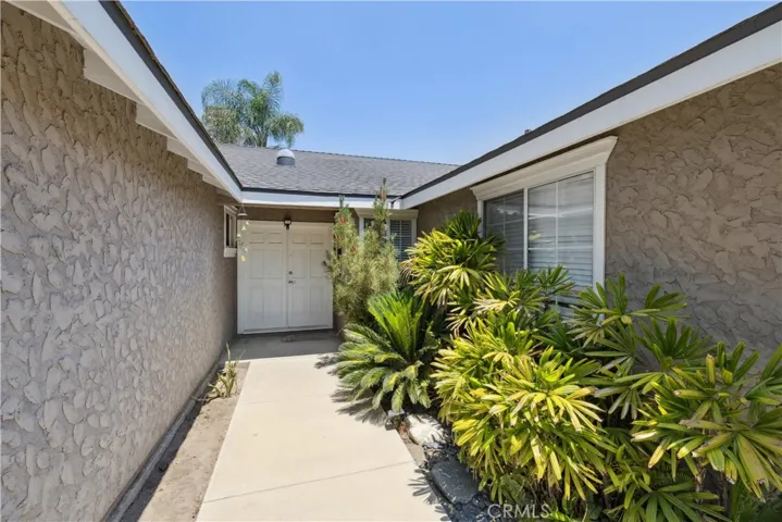 18627 Arminta Street, Reseda, California 91335