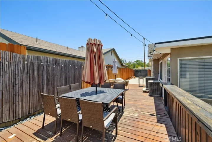 18627 Arminta Street, Reseda, California 91335