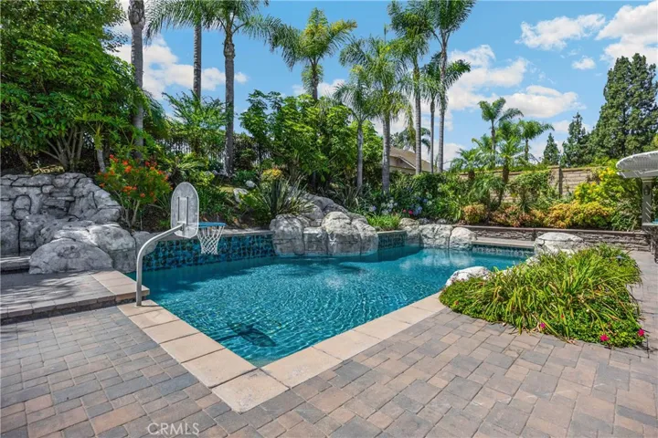 21210 Twin Oak, Yorba Linda, California 92886