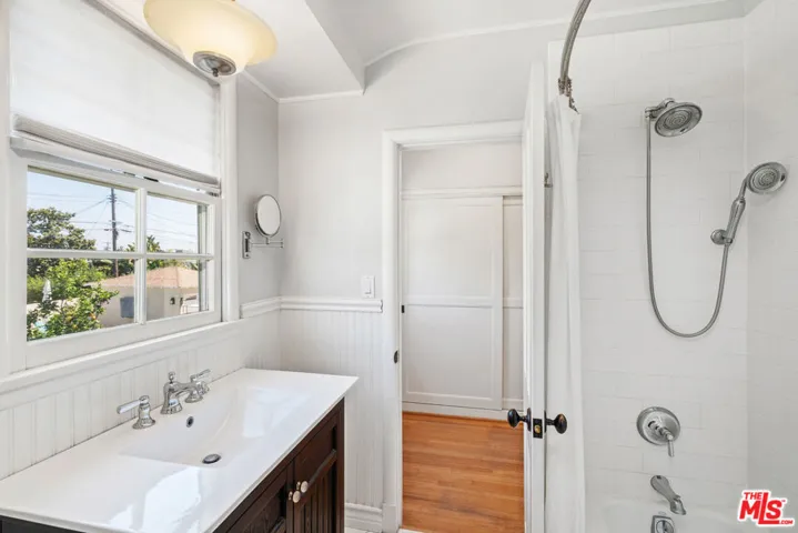 JACK AND JILL BATHROOM
