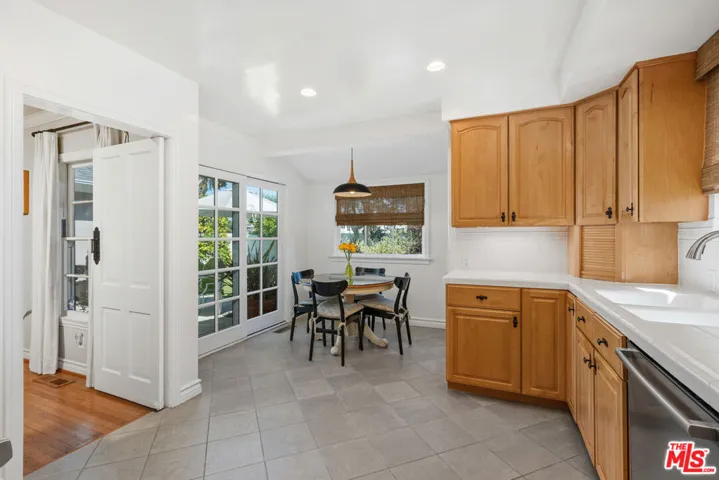 10574 Holman Avenue, Los Angeles, California 90024