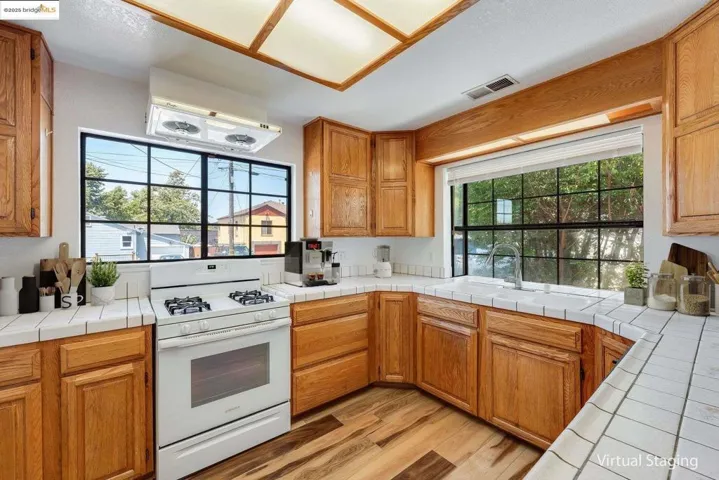 5312 Clinton Ave, Richmond, California 94805