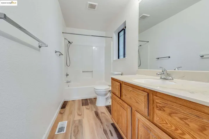 5312 Clinton Ave, Richmond, California 94805