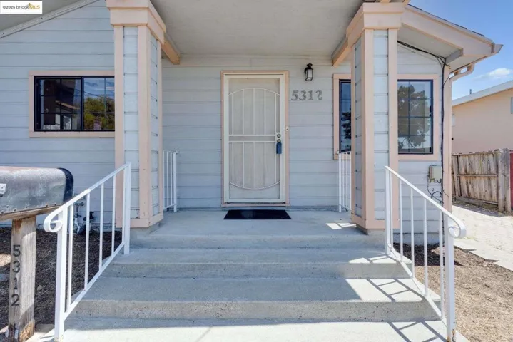 5312 Clinton Ave, Richmond, California 94805