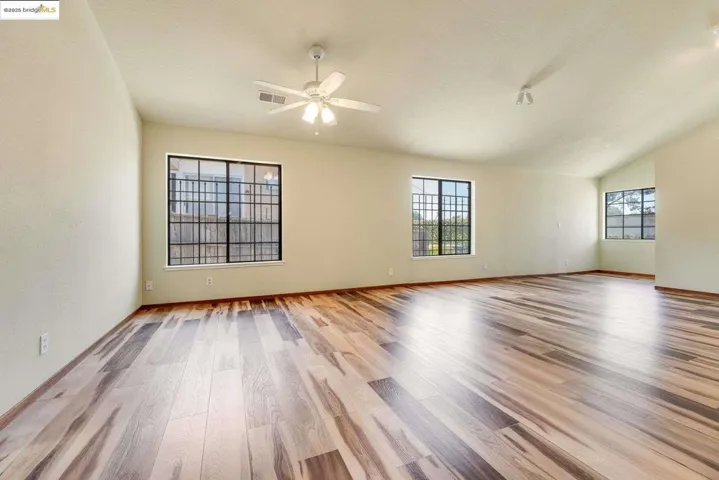 5312 Clinton Ave, Richmond, California 94805