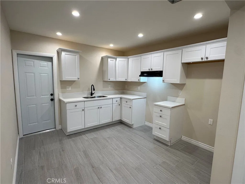 2311 5th Street, Riverside, California 92507 home-pic-3