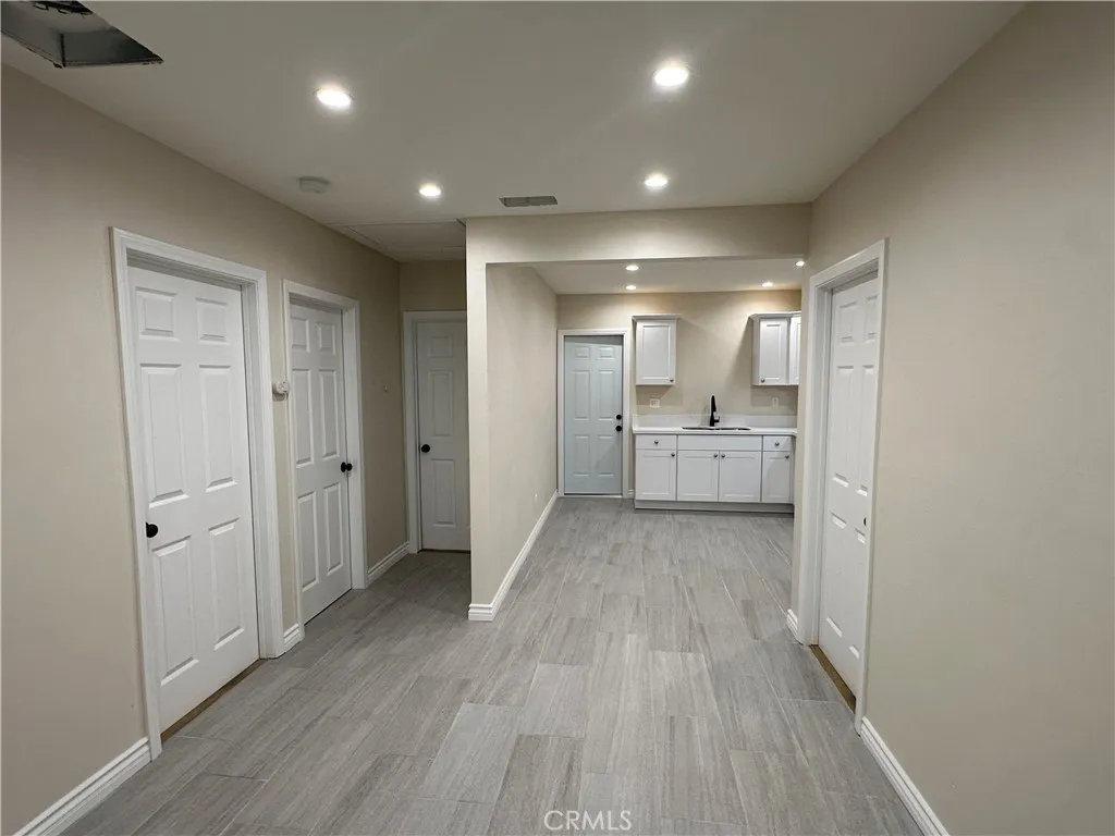 2311 5th Street, Riverside, California 92507 home-pic-2