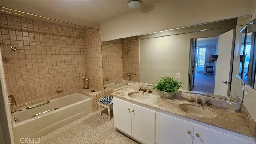 32735 Seagate Drive 307, Rancho Palos Verdes, California 90275