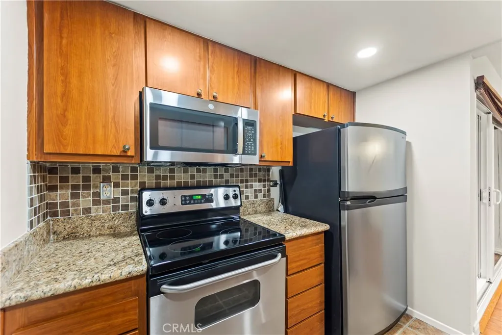 7109 Summertime Lane, Culver City, California 90230 home-pic-13