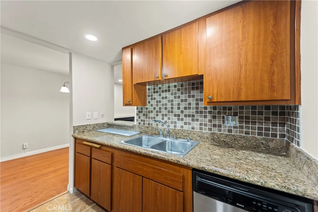 7109 Summertime Lane, Culver City, California 90230 home-pic-12
