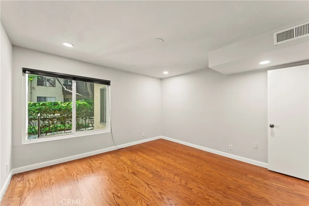 7109 Summertime Lane, Culver City, California 90230 home-pic-11