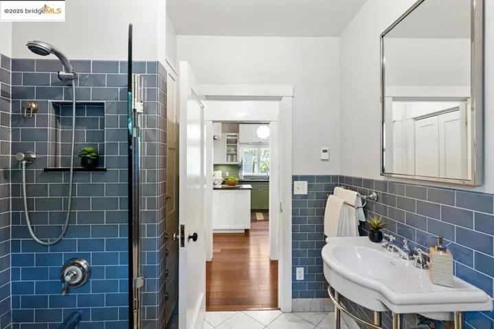 480 58th St, Oakland, California 94609