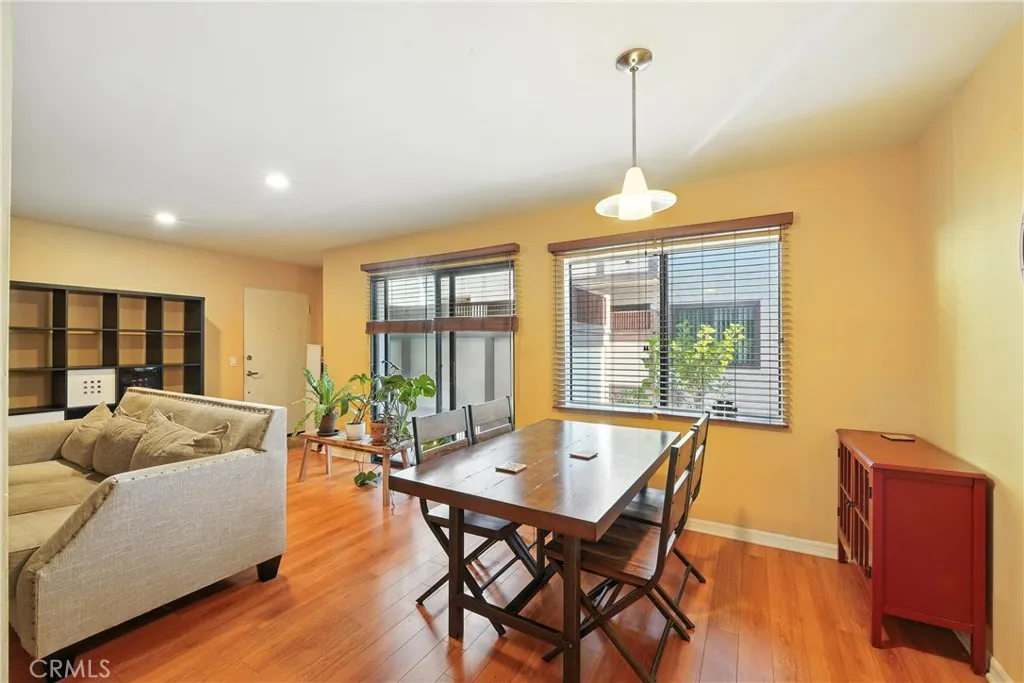 6250 Fulton Avenue 104, Van Nuys, California 91401 home-pic-4