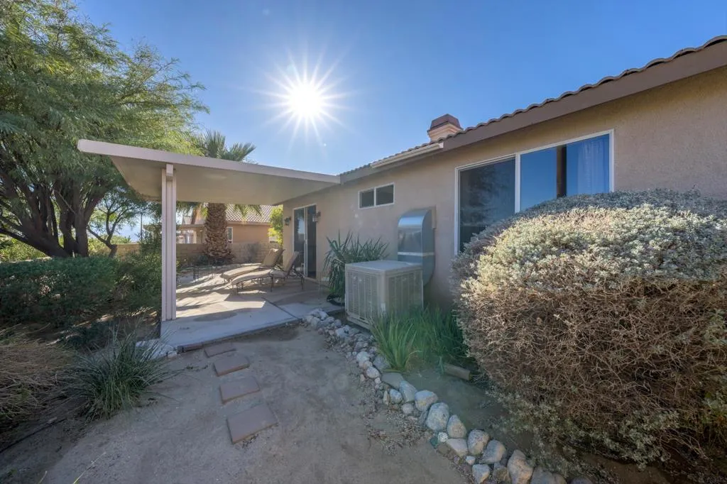 65565 Acoma Avenue 34, Desert Hot Springs, California 92240 home-pic-24