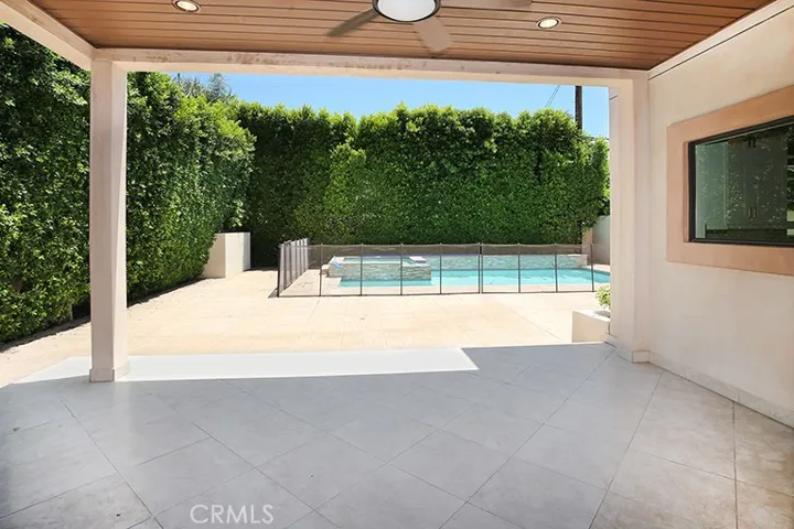 5016 Lindley Avenue, Encino, California 91316