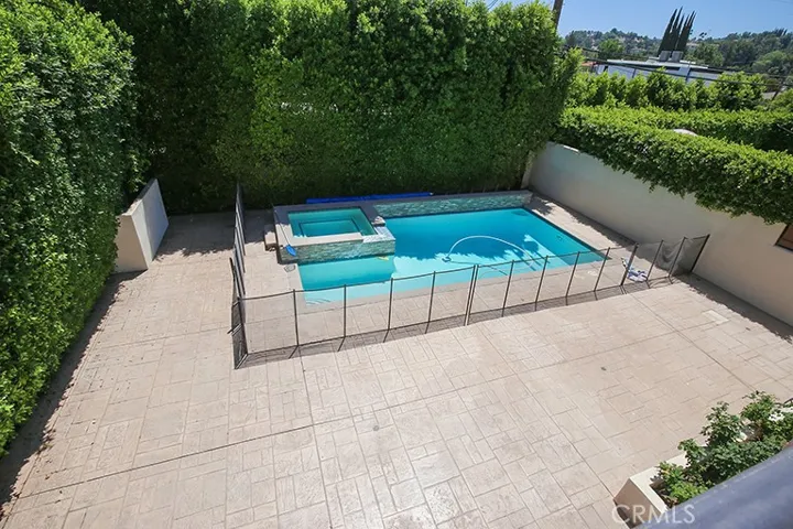 5016 Lindley Avenue, Encino, California 91316