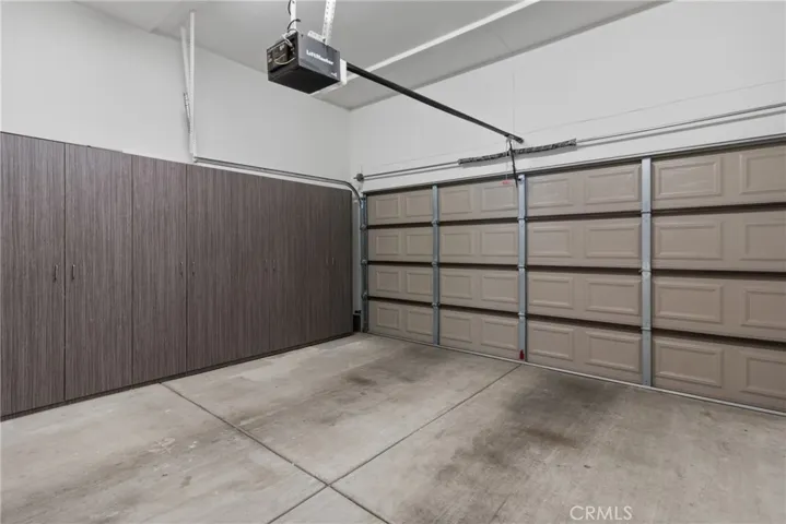 5016 Lindley Avenue, Encino, California 91316