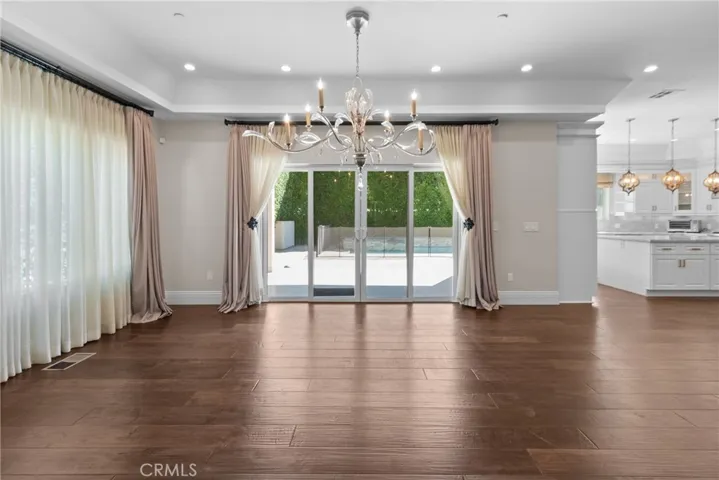 5016 Lindley Avenue, Encino, California 91316