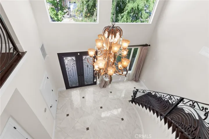 5016 Lindley Avenue, Encino, California 91316