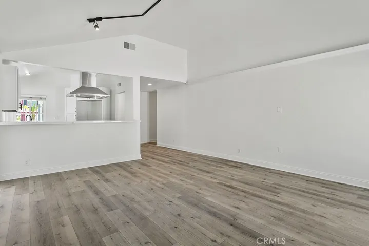 21182 Cedar Lane, Mission Viejo, California 92691