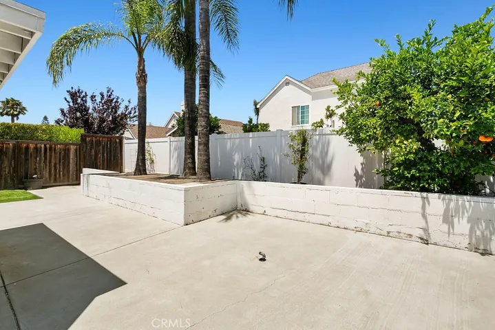 21182 Cedar Lane, Mission Viejo, California 92691