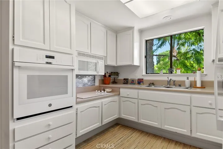 922 Avenida Majorca O, Laguna Woods, California 92637