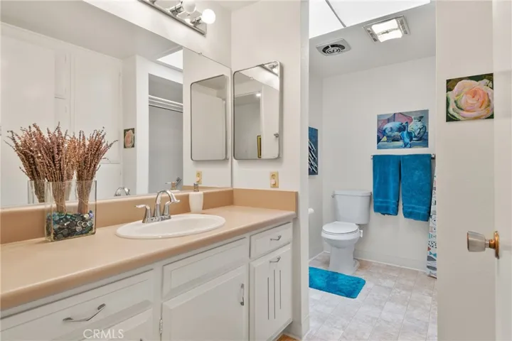 922 Avenida Majorca O, Laguna Woods, California 92637